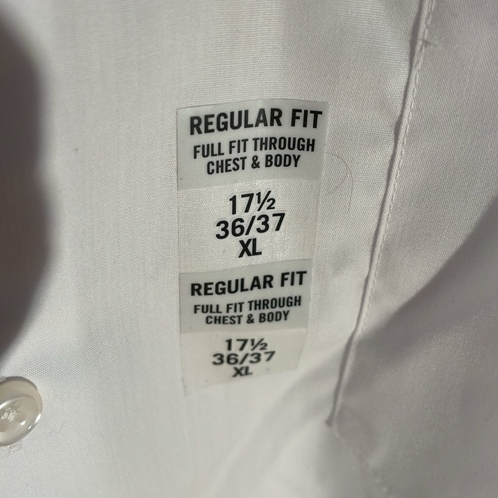 Van Heusen Long Sleeve Dress Shirt. Regular Fit. 17 1/2 x 36/37 - Picture 5 of 9